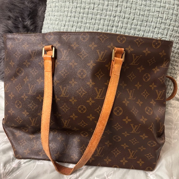 Louis Vuitton tote - Picture 2 of 4